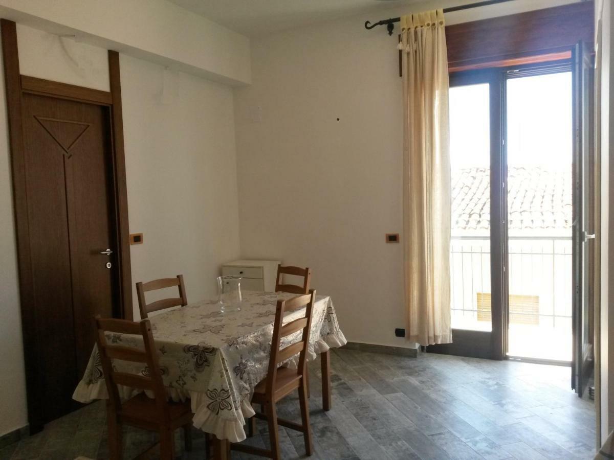 Casa Vacanze אצ'יארולי מראה חיצוני תמונה